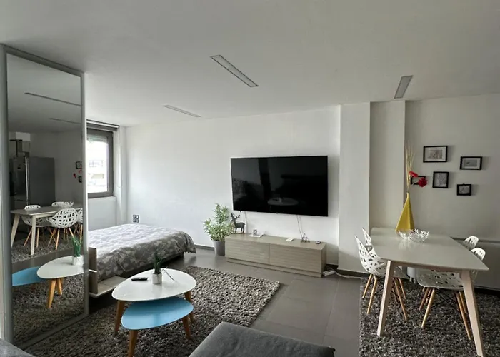 Hitech Appartment
